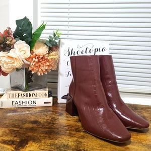 Wide fit Reed Heeled crochet boots in brown